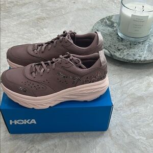 NEW Hoka Bondi Bloom Quartzite Sneakers size 9